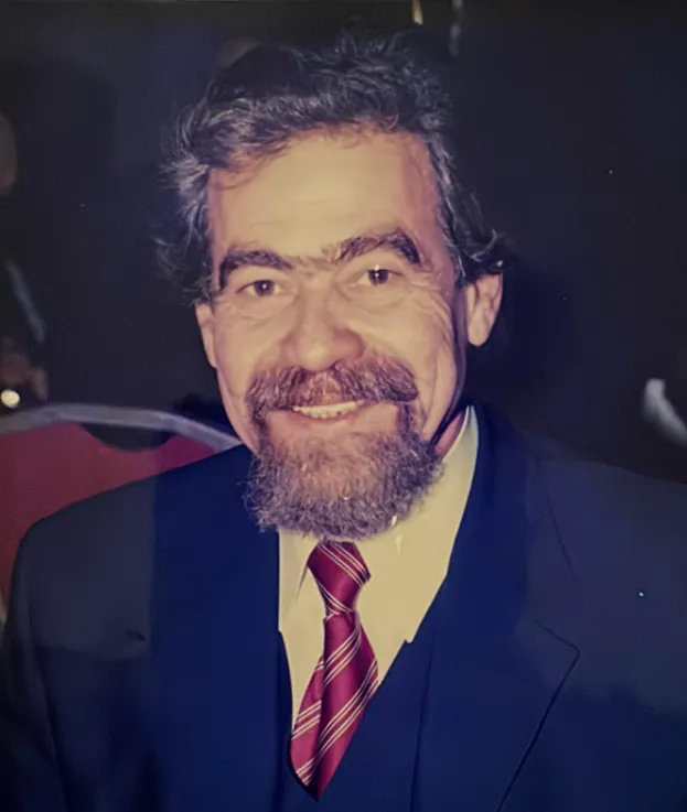 Αντώνης Πετρίδης