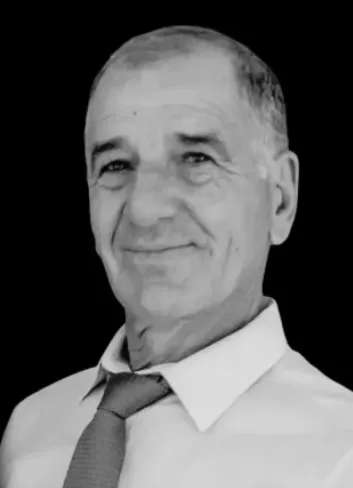 ΛΑΜΠΡΟΣ ΛΑΜΠΡΟΥ