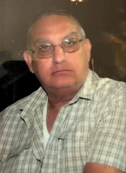 Στεφανος Μανωλη