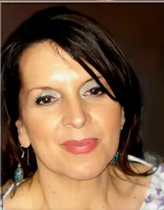 ΑΓΟΡΙΤΣΑ ΣΤΕΡΓΙΟΥΛΗ-ΧΑΜΟΥ