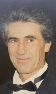 Απόστολος Θελούρας