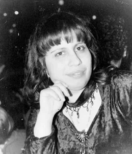 ΦΩΤΕΙΝΗ ΓΚΑΡΑΒΕΛΛΑ