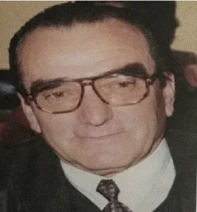 Απόστολος Δούρος