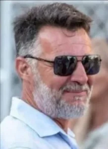 ΚΩΝΣΤΑΝΤΙΝΟΣ ΠΑΡΙΣΣΗΣ