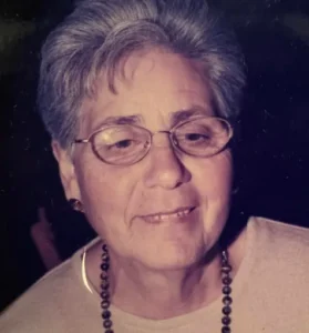 Σωτήρα Τσιάμα