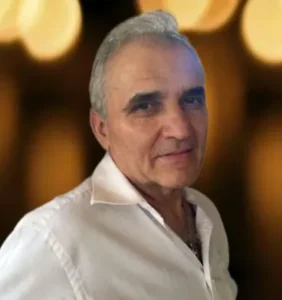 Δημήτρης Καρακώστας