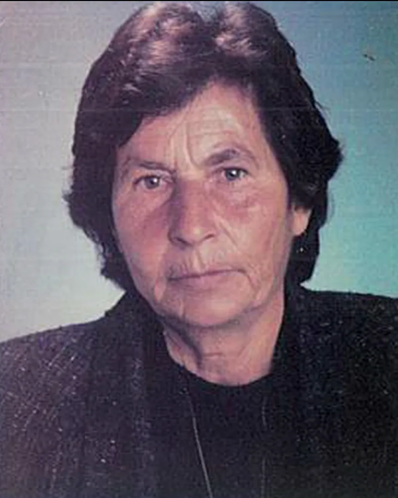 ΕΛΕΝΗ ΙΩΑΝΝΟΥ